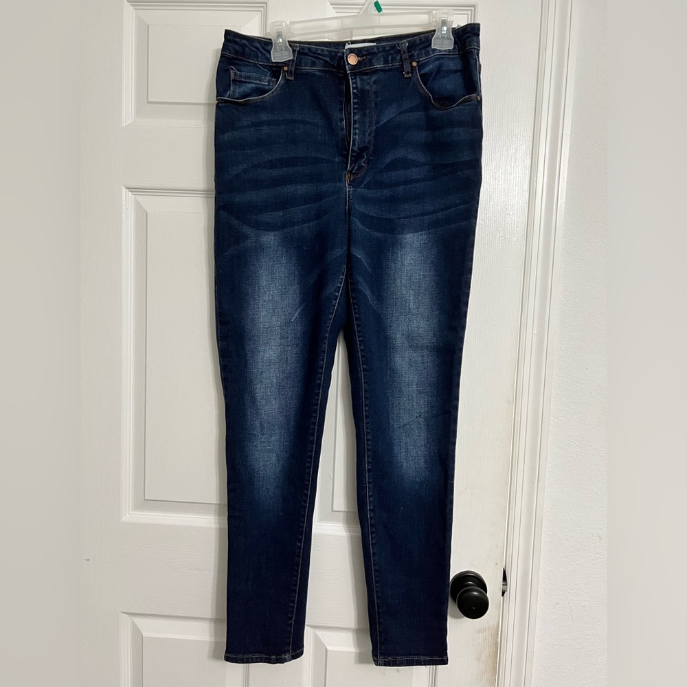Black Label Jeans
